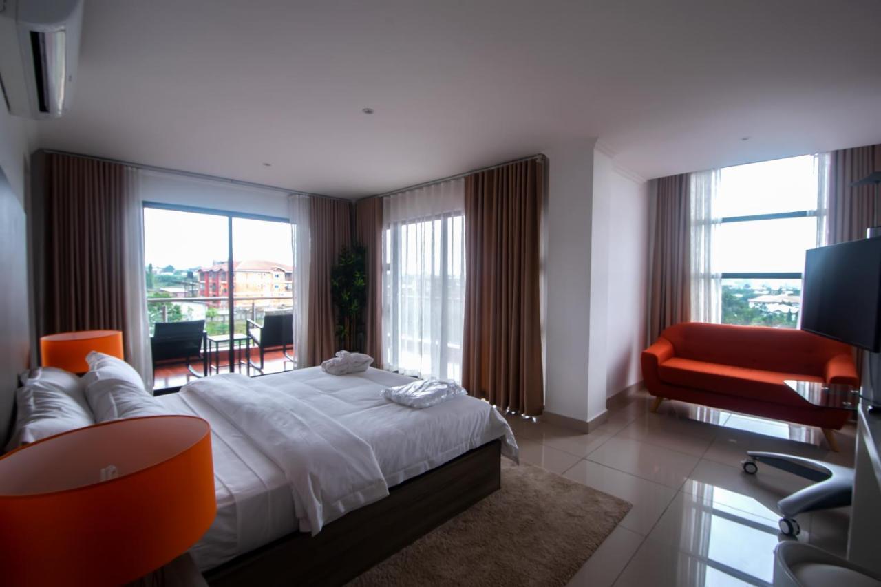 Wdc Aparthotel - Buea Eksteriør bilde