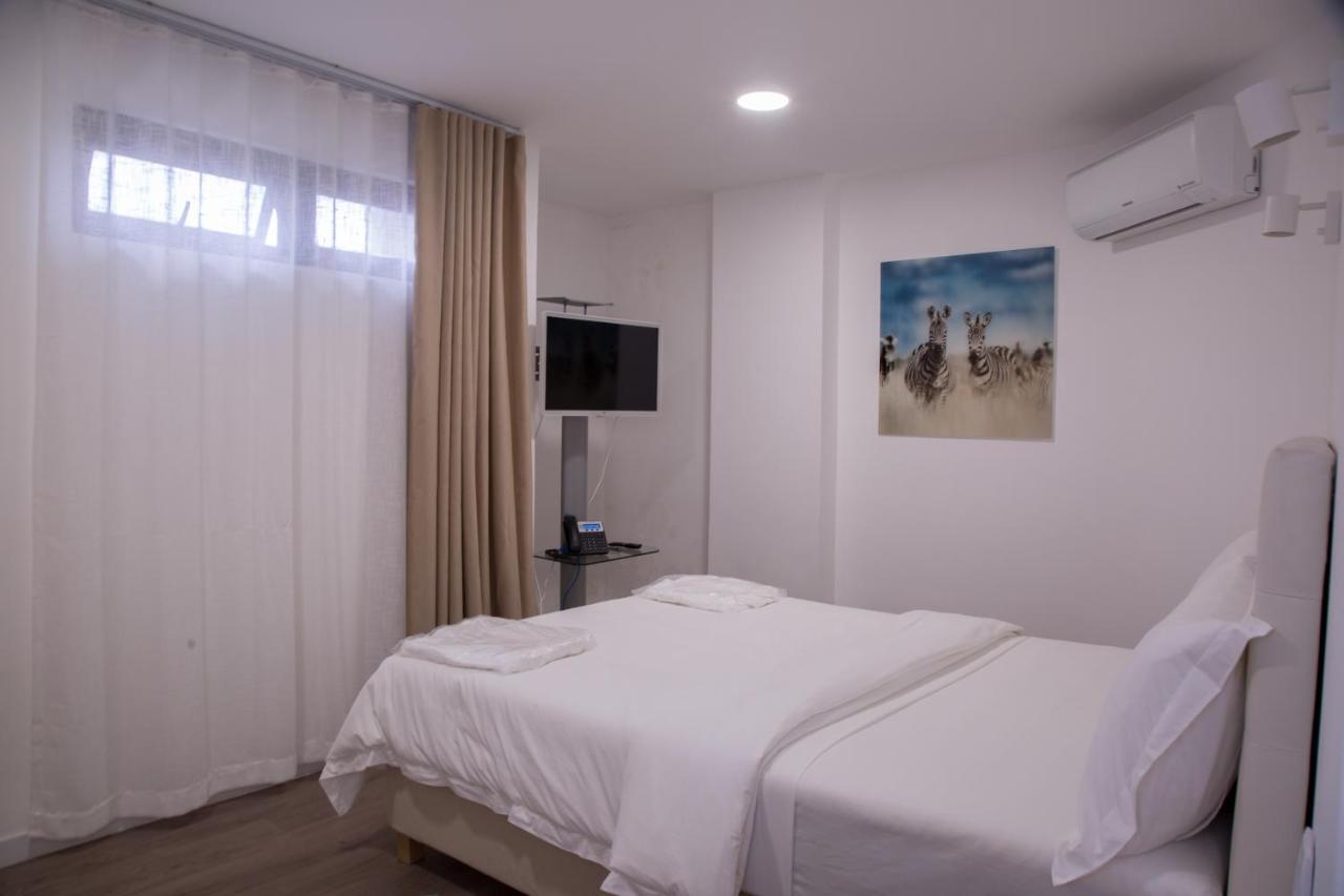 Wdc Aparthotel - Buea Eksteriør bilde