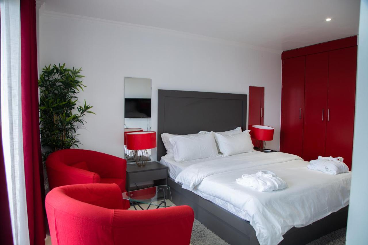 Wdc Aparthotel - Buea Eksteriør bilde