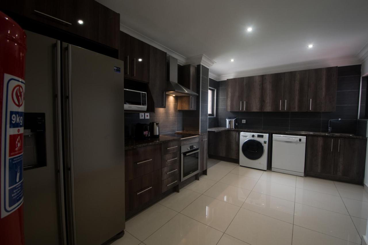 Wdc Aparthotel - Buea Eksteriør bilde