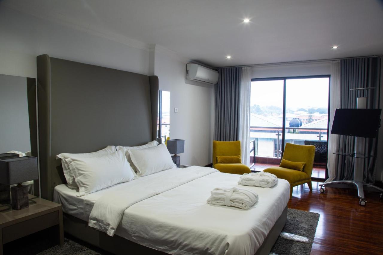 Wdc Aparthotel - Buea Eksteriør bilde